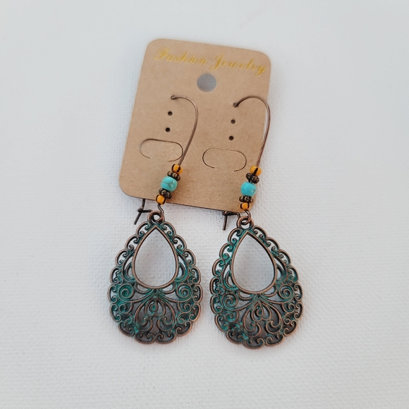 BOHO Lot of 2 Pairs of Earrings - Picture 3 of 4